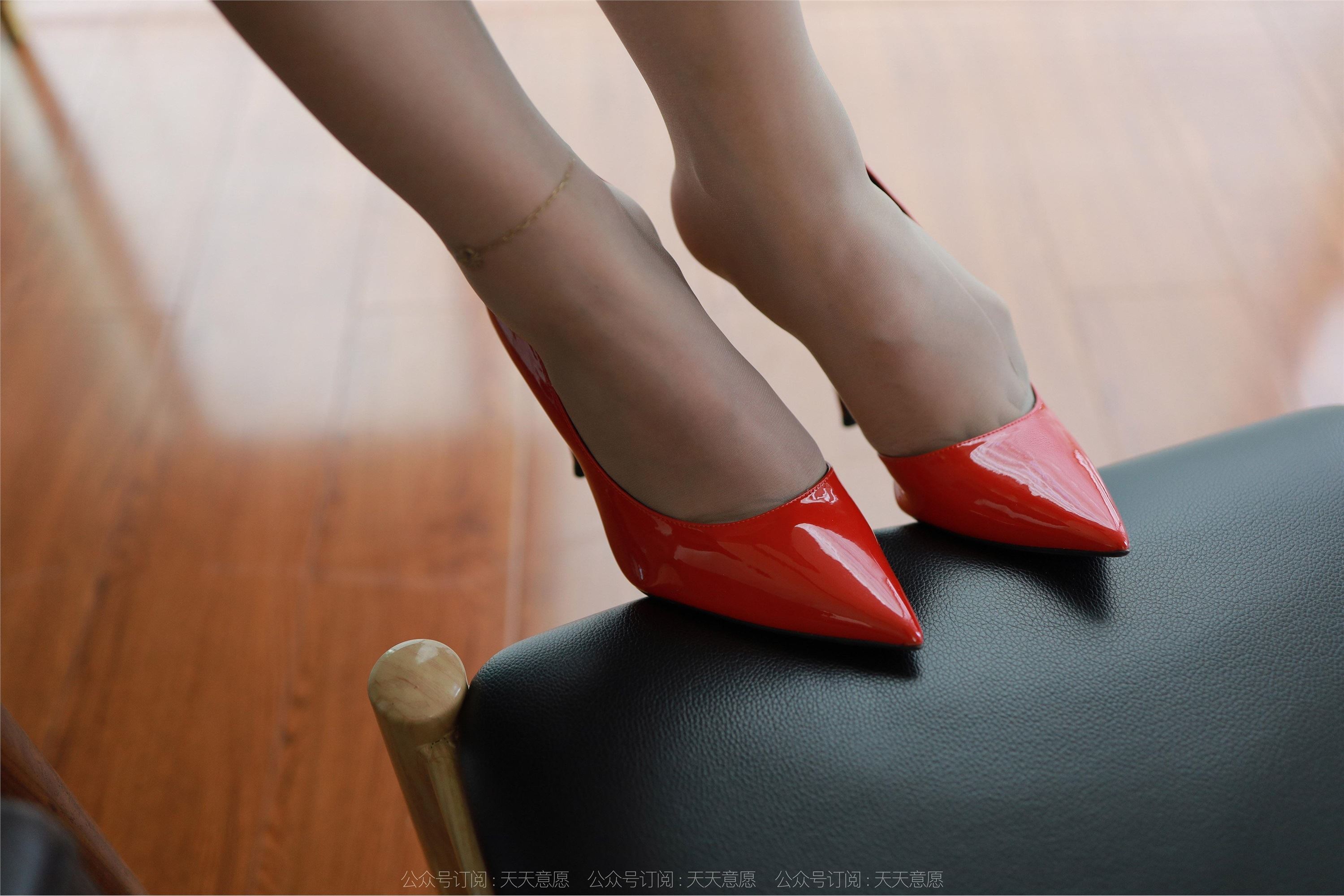 IESS异思趣向  2022.09.23 丝享家 1216 秋秋《办公桌的故事》